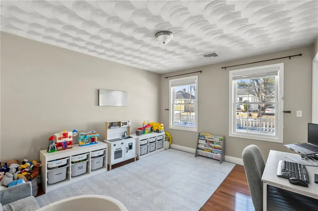 110 Winter Avenue Warwick RI 02889