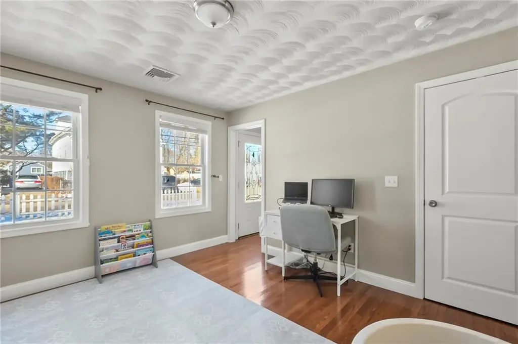 110 Winter Avenue Warwick RI 02889