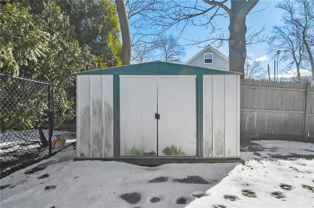 110 Winter Avenue Warwick RI 02889