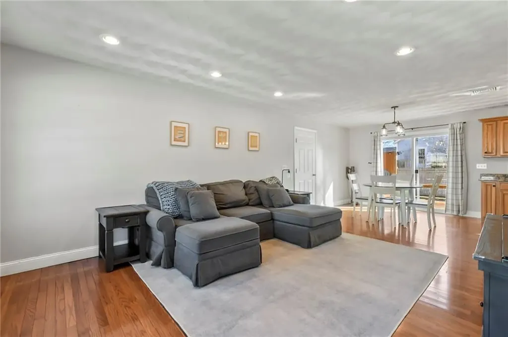 110 Winter Avenue Warwick RI 02889