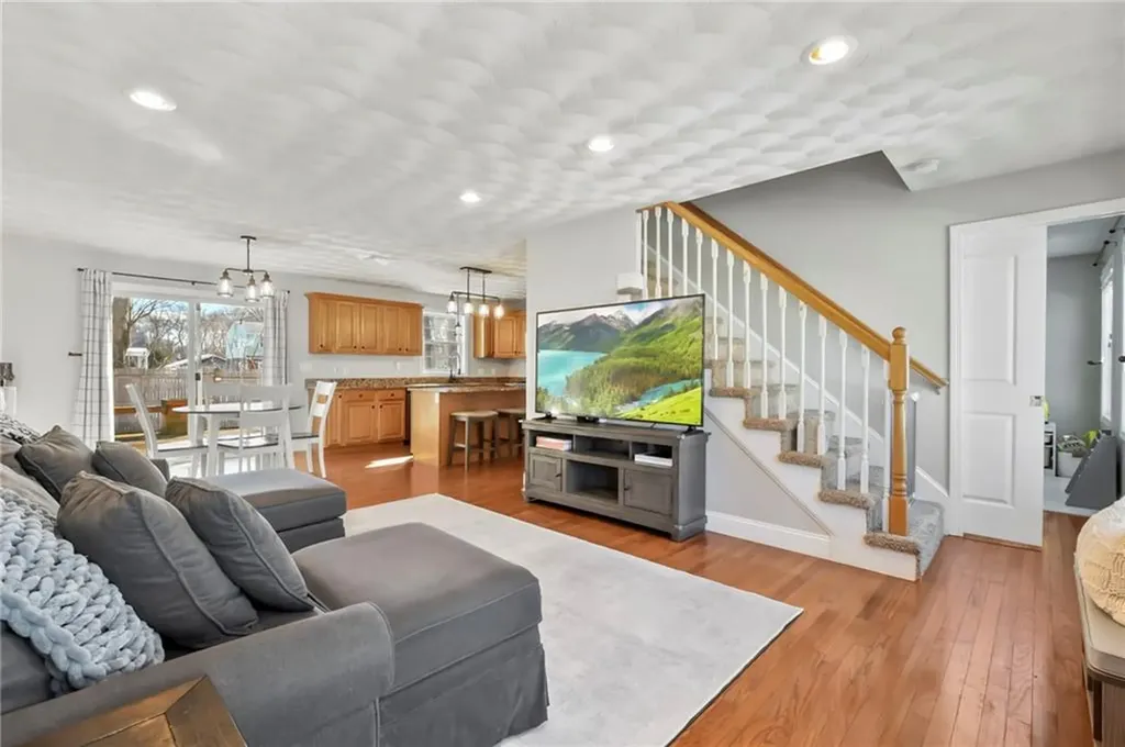 110 Winter Avenue Warwick RI 02889