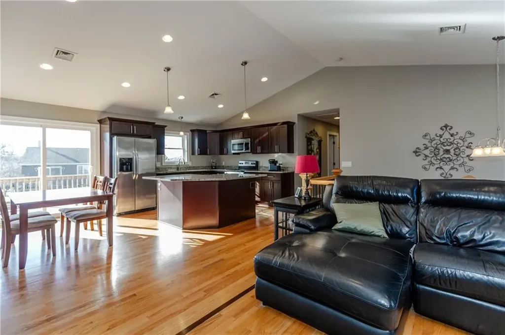 23 Fairhaven Avenue Warwick RI 02889