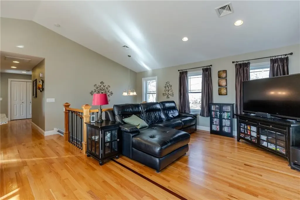 23 Fairhaven Avenue Warwick RI 02889
