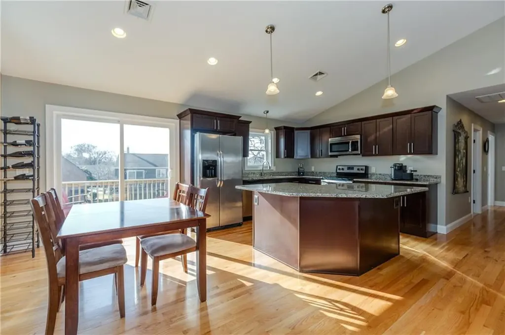 23 Fairhaven Avenue Warwick RI 02889