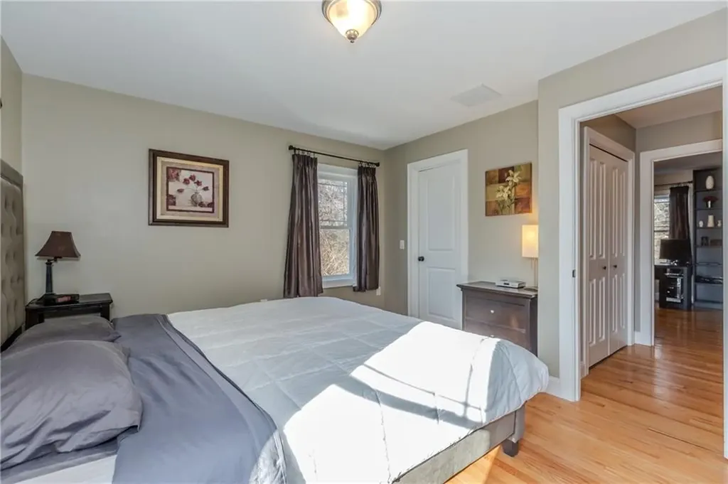 23 Fairhaven Avenue Warwick RI 02889