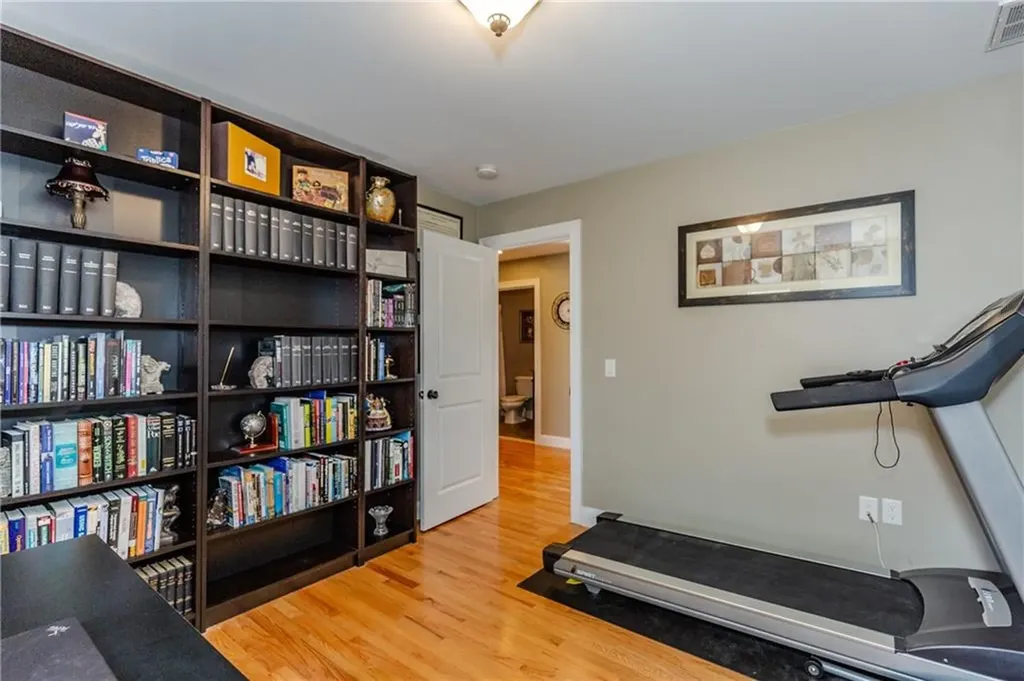 23 Fairhaven Avenue Warwick RI 02889
