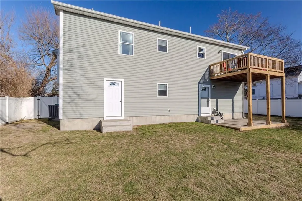 23 Fairhaven Avenue Warwick RI 02889