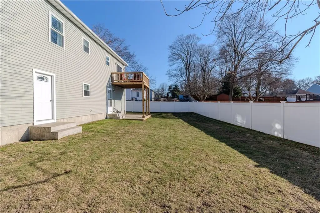 23 Fairhaven Avenue Warwick RI 02889