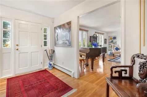 15 Hanley Farm Road Warren RI 02885