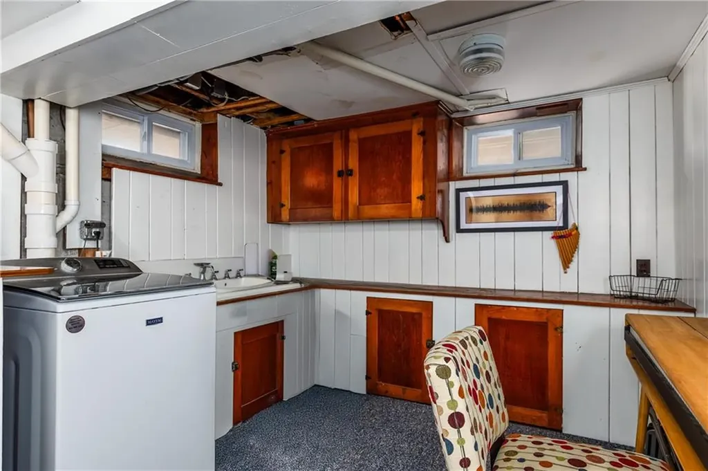 54 Wyndham Avenue Providence RI 02908