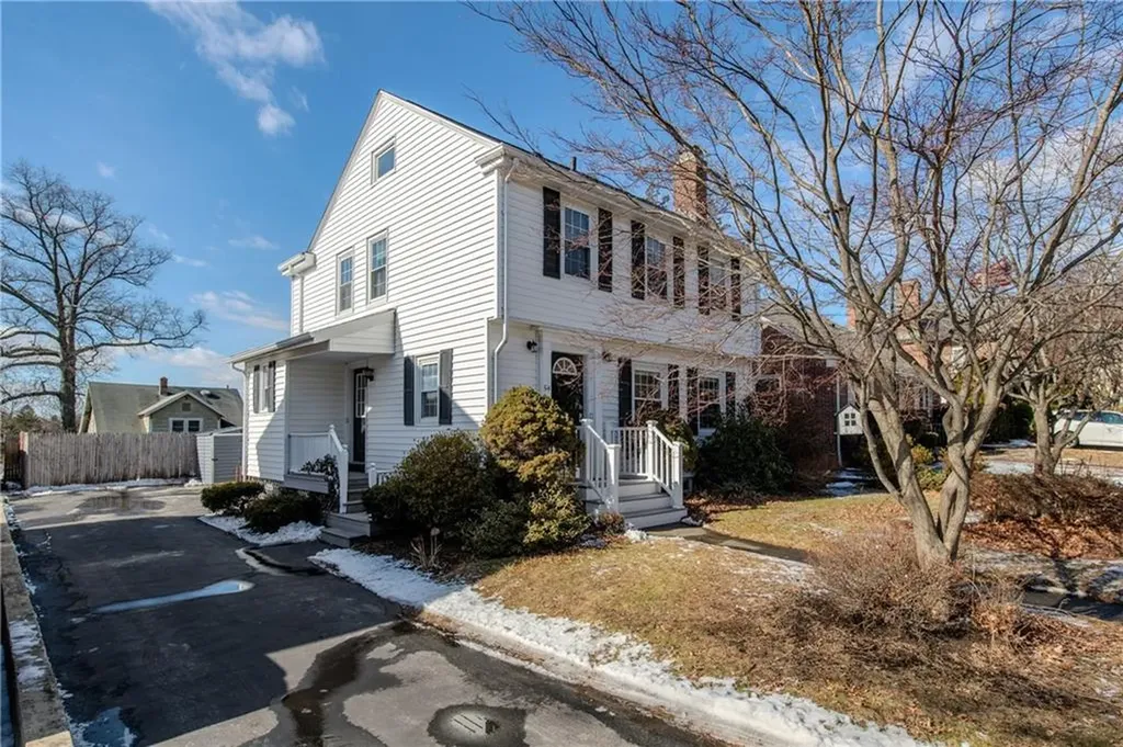 54 Wyndham Avenue Providence RI 02908