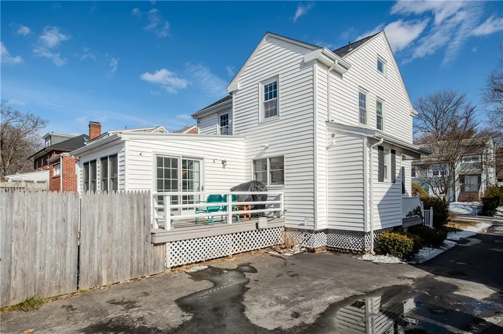 54 Wyndham Avenue Providence RI 02908