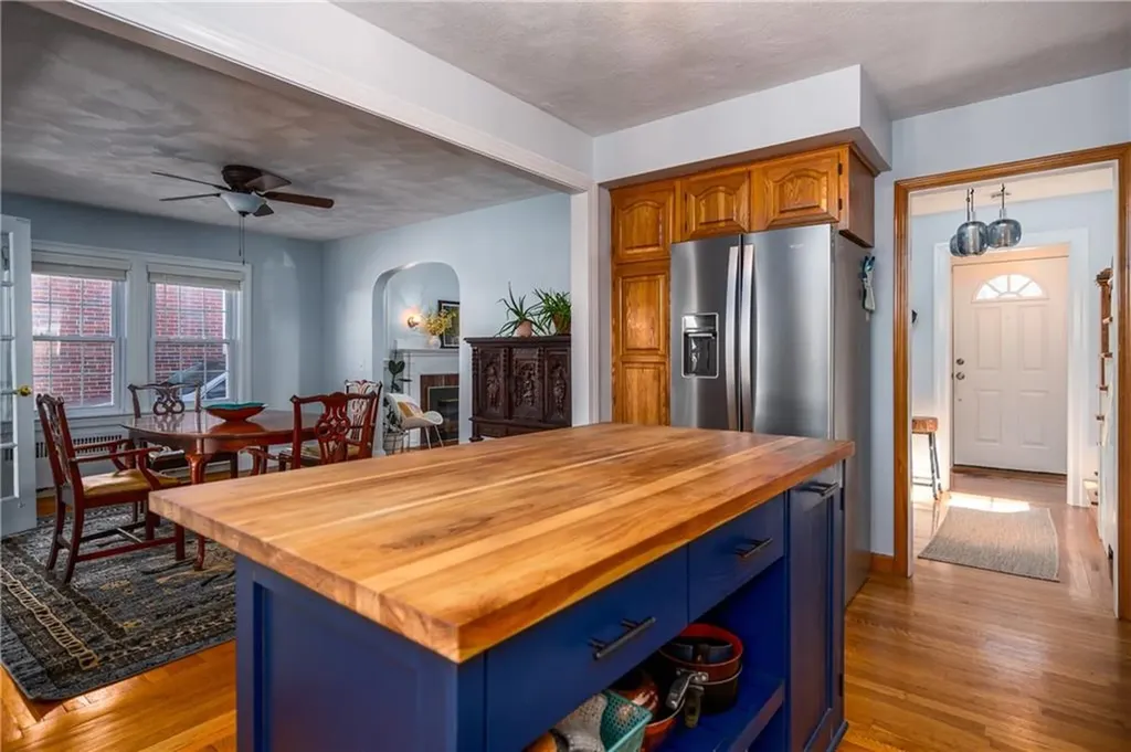 54 Wyndham Avenue Providence RI 02908