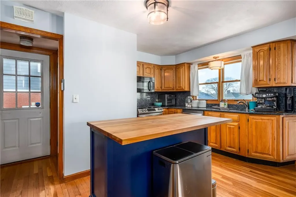 54 Wyndham Avenue Providence RI 02908