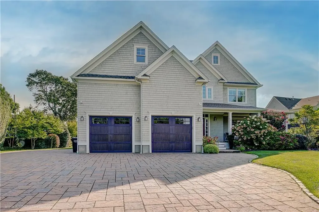 2 Faxon Green Newport RI 02840