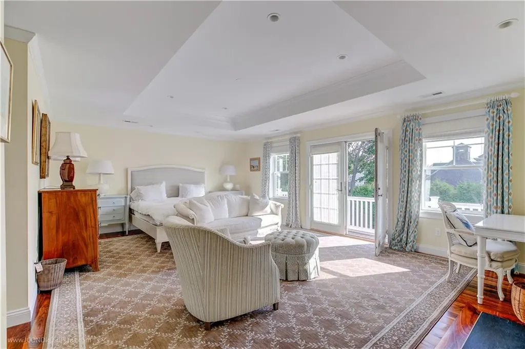 2 Faxon Green Newport RI 02840