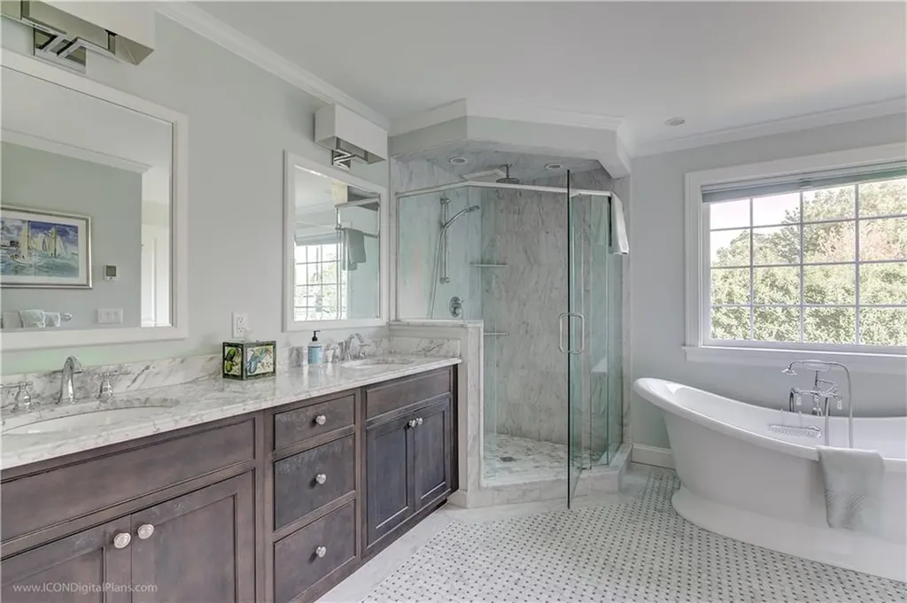 2 Faxon Green Newport RI 02840