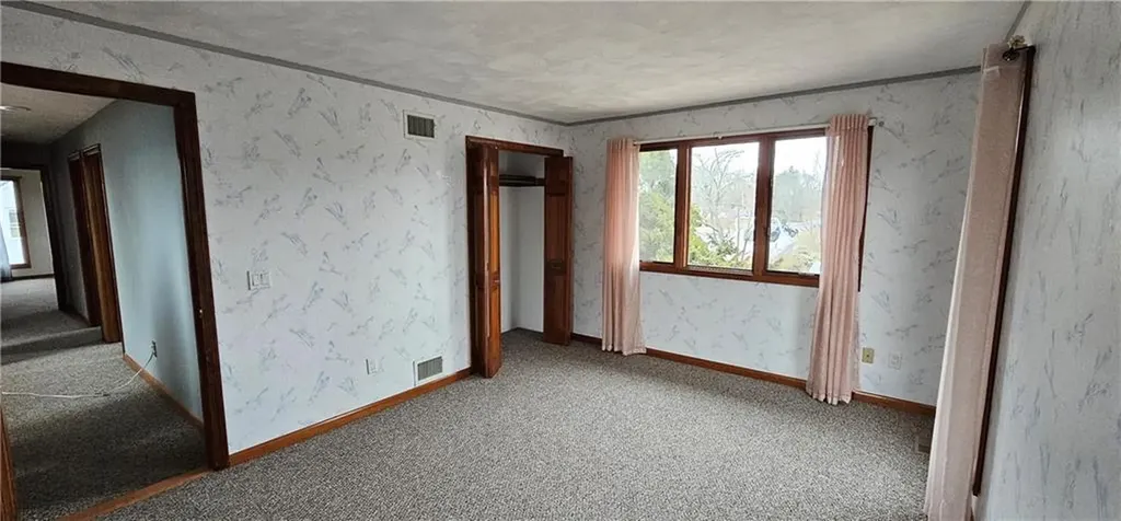 1091 Main Avenue Warwick RI 02886
