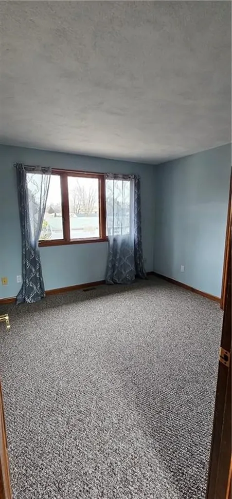1091 Main Avenue Warwick RI 02886