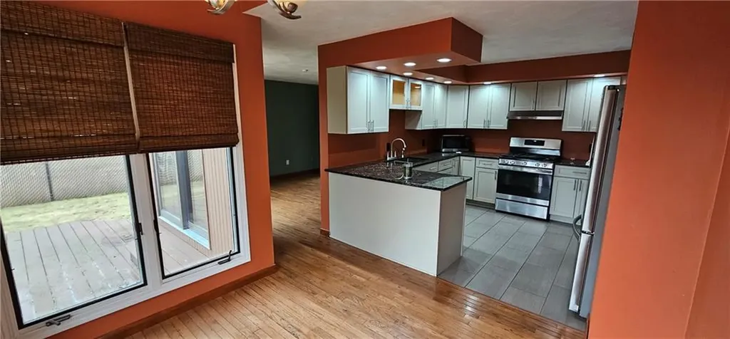 1091 Main Avenue Warwick RI 02886