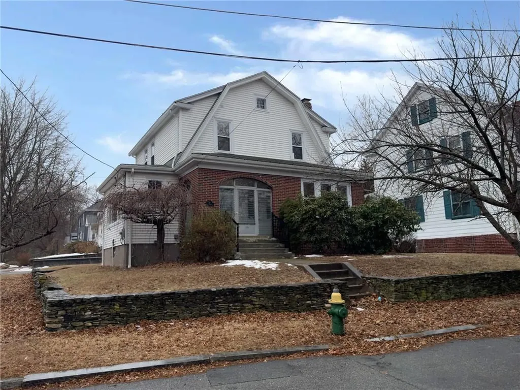 38 Trinity Parkway Providence RI 02908