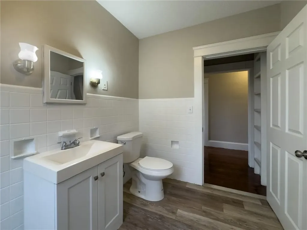 38 Trinity Parkway Providence RI 02908