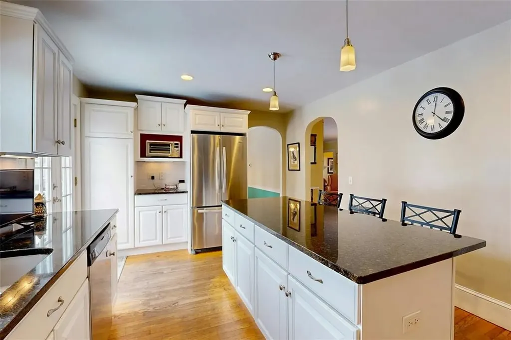 6 Anawan Road Pawtucket RI 02861