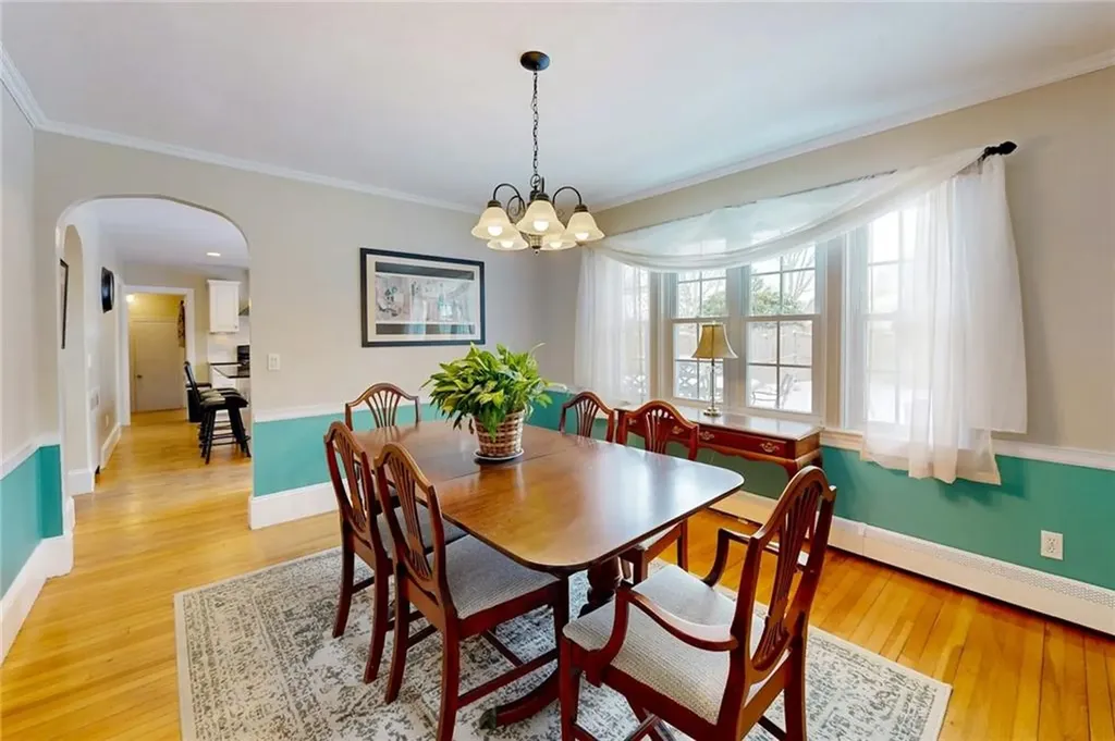 6 Anawan Road Pawtucket RI 02861