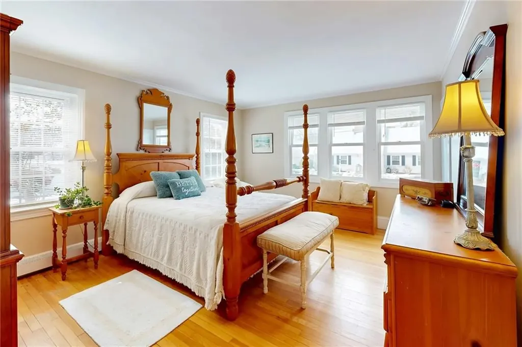 6 Anawan Road Pawtucket RI 02861