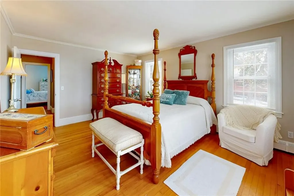 6 Anawan Road Pawtucket RI 02861