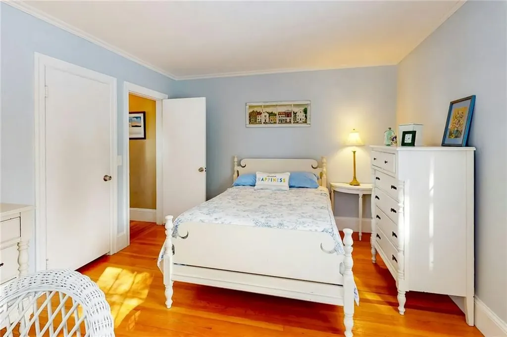 6 Anawan Road Pawtucket RI 02861