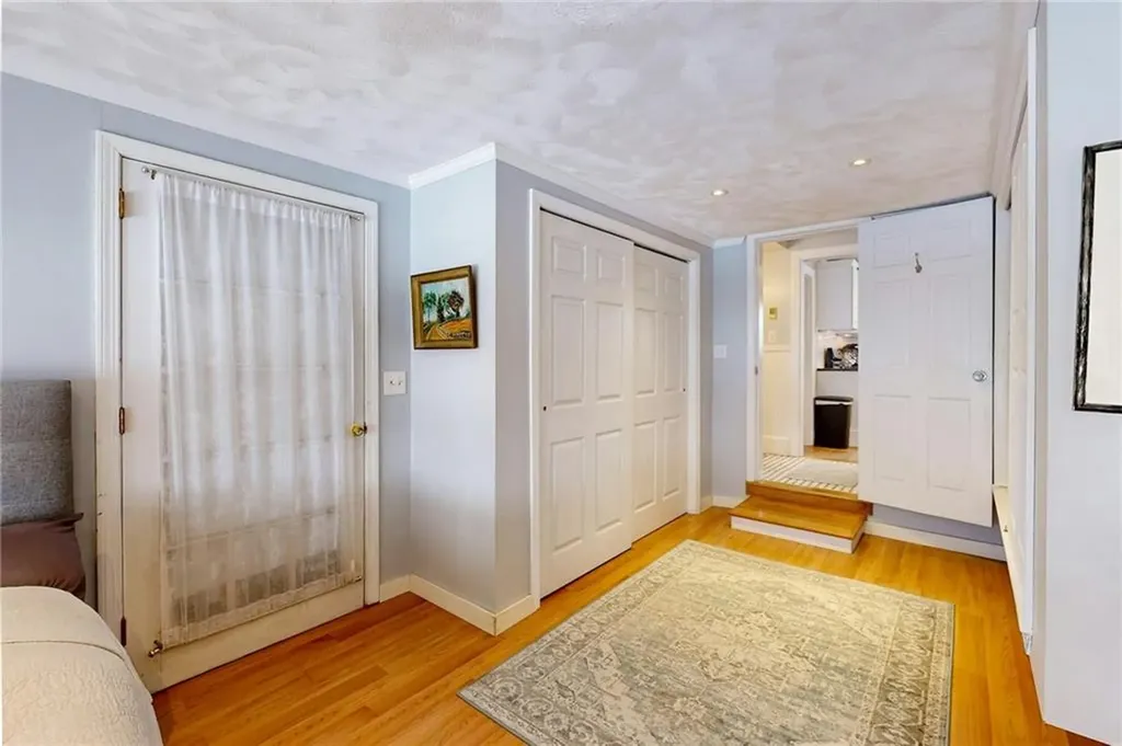 6 Anawan Road Pawtucket RI 02861
