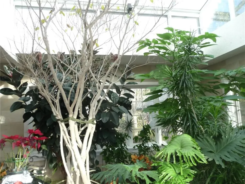 15 Kensington Road Cranston RI 02905