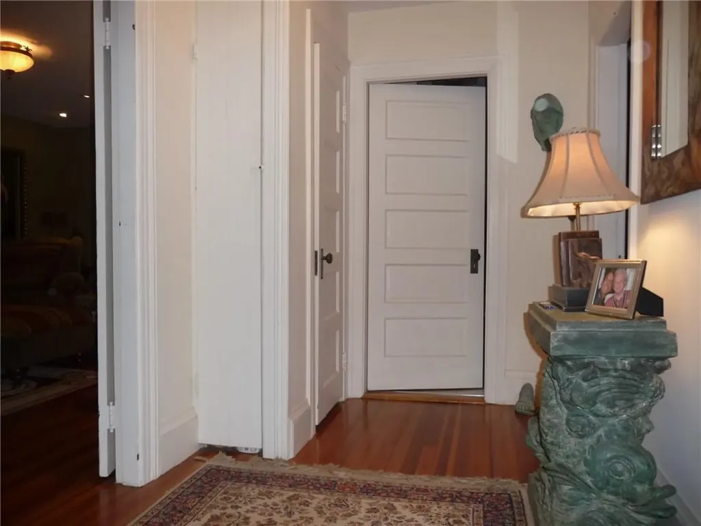 15 Kensington Road Cranston RI 02905