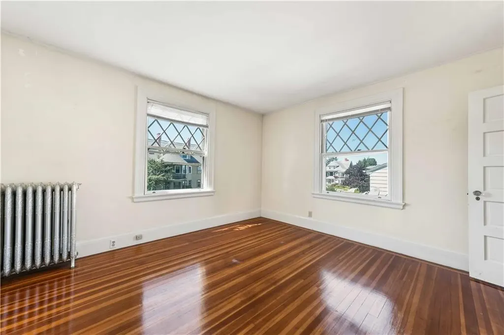 22 Selkirk Road Cranston RI 02905