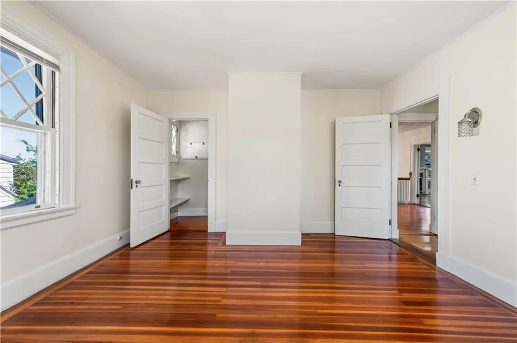 22 Selkirk Road Cranston RI 02905