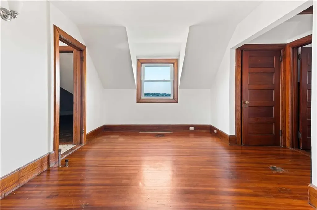 22 Selkirk Road Cranston RI 02905