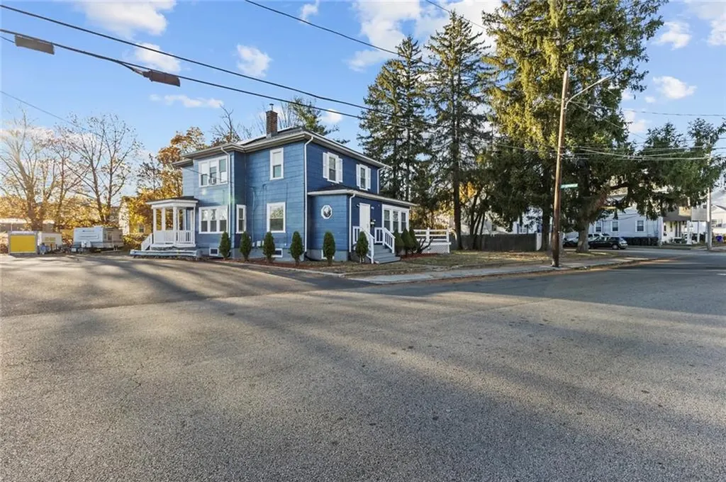 14 Pond Street West Warwick RI 02893