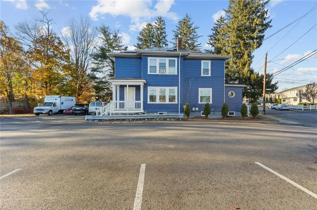 14 Pond Street West Warwick RI 02893