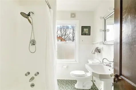 153 Bayard Street Providence RI 02906