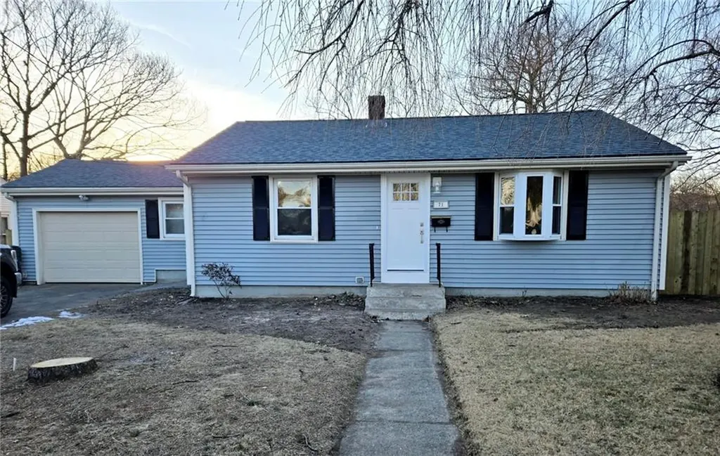 71 Border Street West Warwick RI 02893
