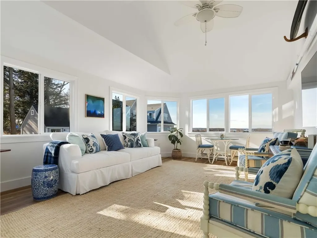 44 Mare Terrace Portsmouth RI 02871