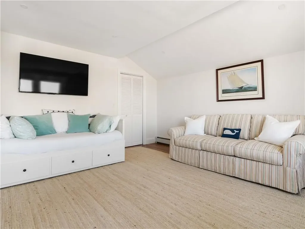 44 Mare Terrace Portsmouth RI 02871