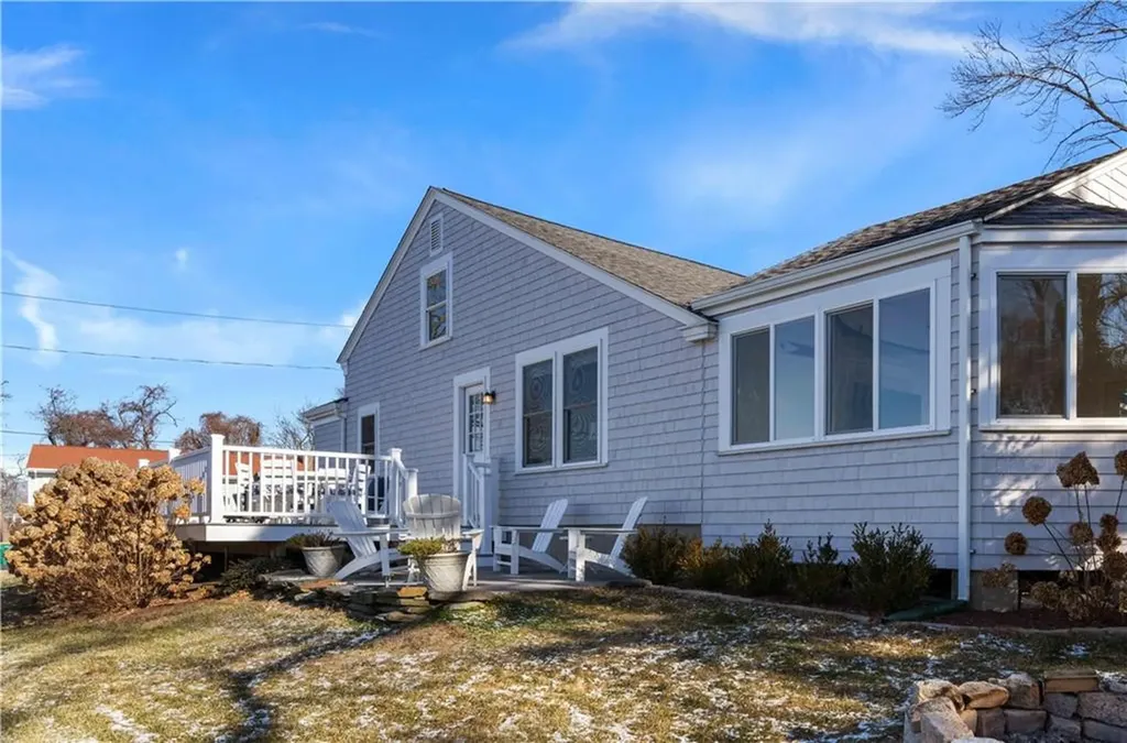 44 Mare Terrace Portsmouth RI 02871