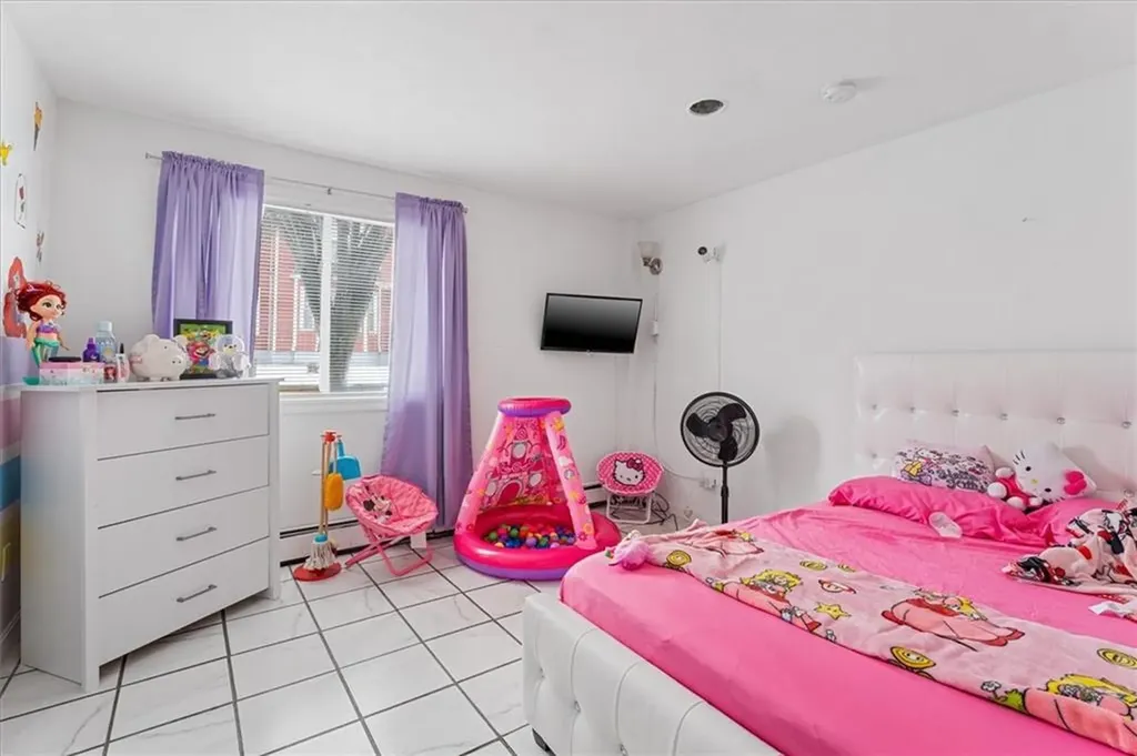 90 Hamlet Avenue Woonsocket RI 02895