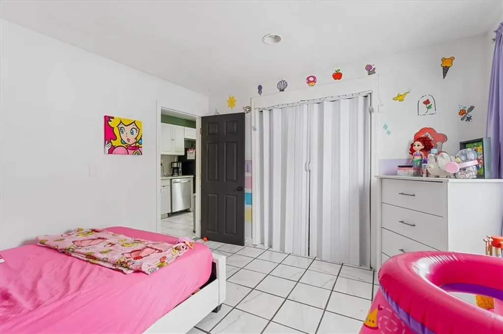 90 Hamlet Avenue Woonsocket RI 02895