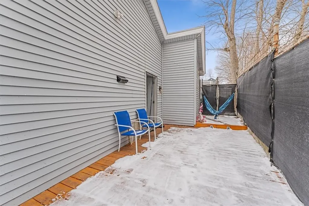 90 Hamlet Avenue Woonsocket RI 02895