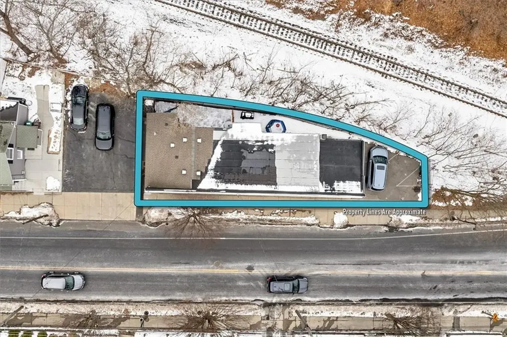 90 Hamlet Avenue Woonsocket RI 02895