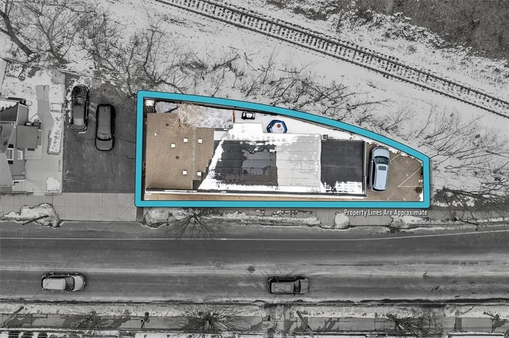 90 Hamlet Avenue Woonsocket RI 02895