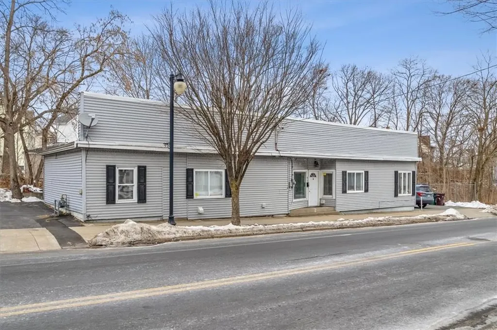 90 Hamlet Avenue Woonsocket RI 02895